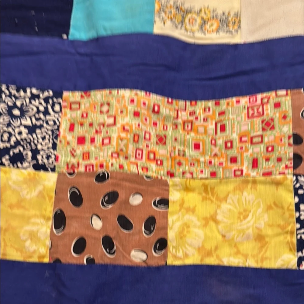 Quilt Vintage Blue,Yellow,Multi Color Tied Quilt